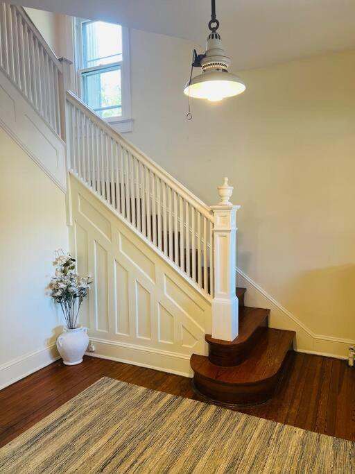 4 Bedroom Dc'S Best Location With Parking, Walk To Clarendon Metro, Shopping And Nightlife! Arlington Exterior photo